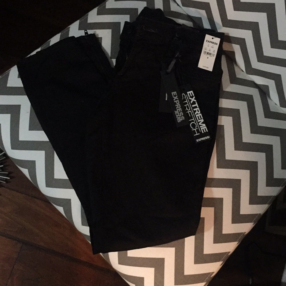 NWT EXPRESS EXTREME STRETCH ANKLE JEANS